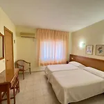 Cabello Ξενοδοχείο