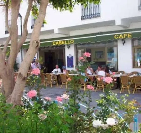 Cabello Otel