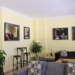 Cabello Hotel